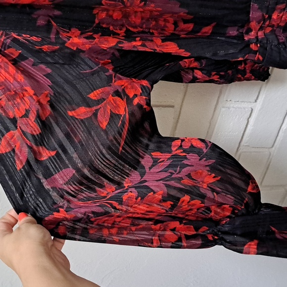 Lane Bryant Floral Metalic Striped   Smocked Bell Sleeve Blouse. Size 24 NWOT - Picture 5 of 9